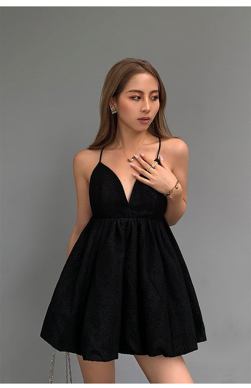 Babydoll Chic Women Sleeveless Dress - Sexy Style Cotton Mini Dress w/ Halter Neck | Elegant Basic Fashion Piece