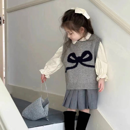 Charming Bow Knit Vest in Gray