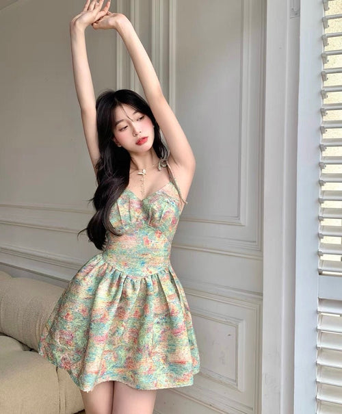 Chic Women Sleeveless Mini Bubble Dress - Floral Pattern Cotton Cami Dress w/ Halter Neck and Low-Back | Elegant Basic Fashion Piece