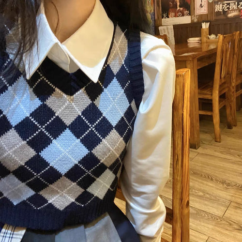 Elegant V Neck Sweater For Women- Vintage Argyle Cropped Mini Sleeveless Jumper Vest Knitted for Autumn and Winter | Preppy Back to School